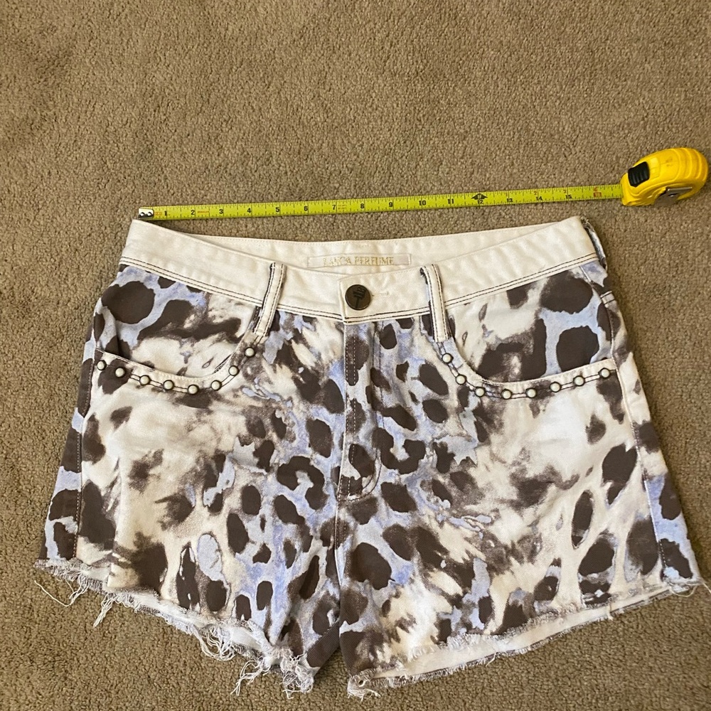 Lanca Perfume Leopard Print Women’s Denim Shorts with Stud Detail - White/Gray